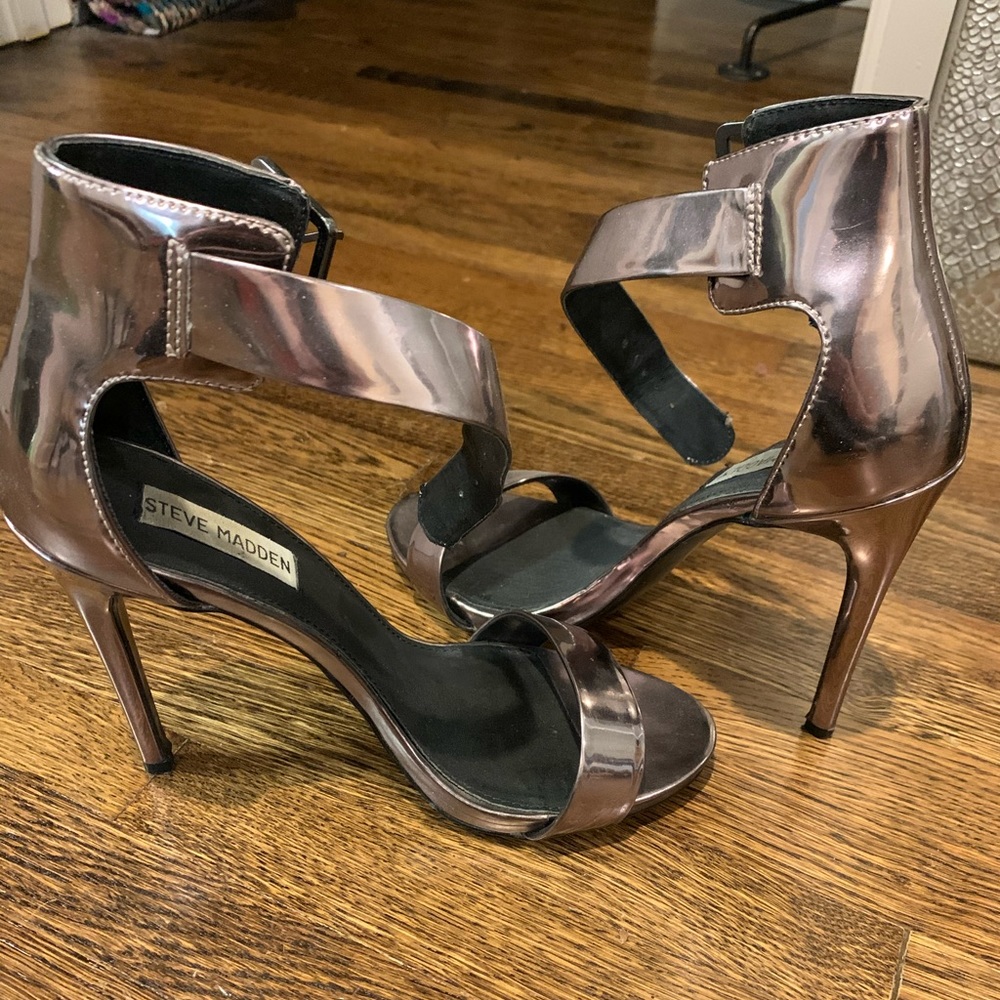 Steve Madden Rose Gold Pumps